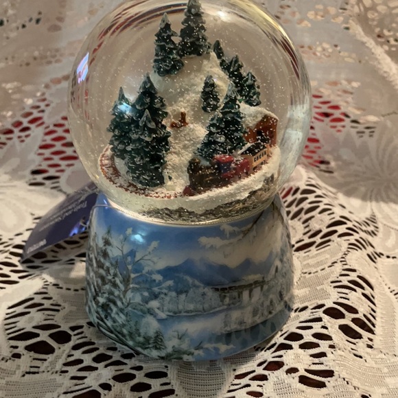 Roman Train “I”ll be home for Cmas” musical Glitterdome! - Picture 3 of 7